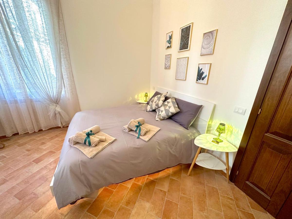 Dimora Del Sole - Intero Appartamento LʼAquila Exterior foto